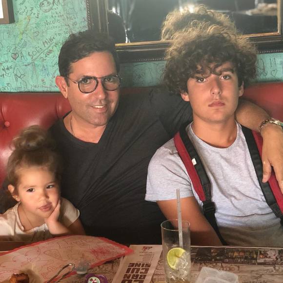 Meet your Posher, Eduardo - Picture 1 of 1